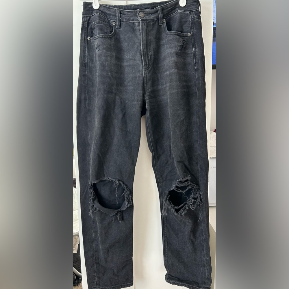 Black American Eagle Ripped Jeans
